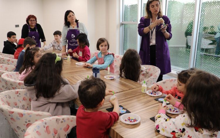 İzmitli çocuklar ara tatilde Çocuk Atölyeleri’nde