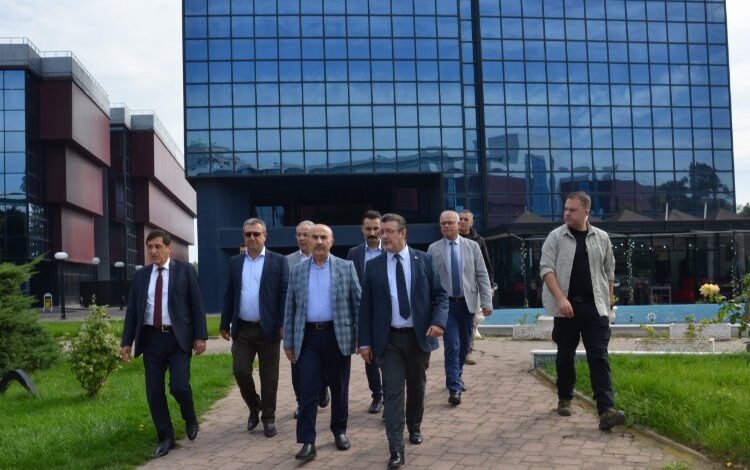 Bursa Valisi Demirtaş’tan BUTTİM’e iade-i ziyaret