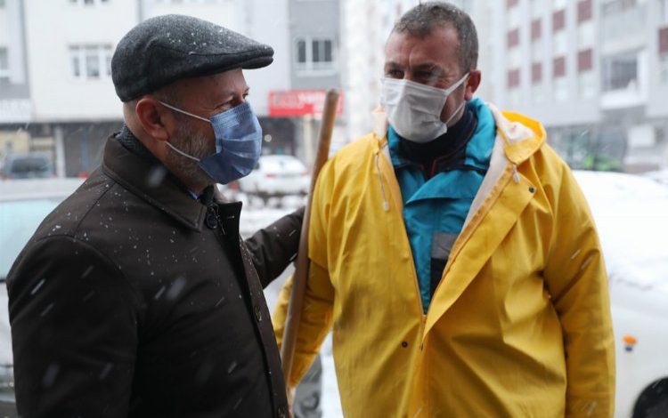 Kayseri Kocasinan’da kar keyfe dönüşüyor Kayseri Kocasinan’da kar keyfe dönüşüyor