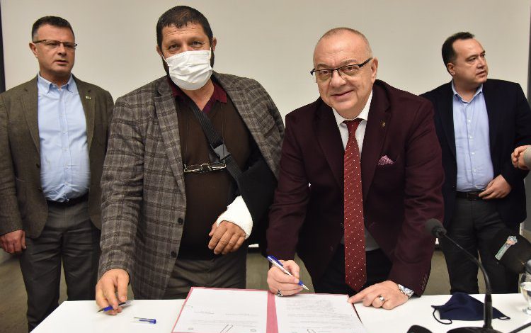 Manisa Demirci’de doğal gazın altyapısına protokol Manisa Demirci’de doğal gazın altyapısına protokol