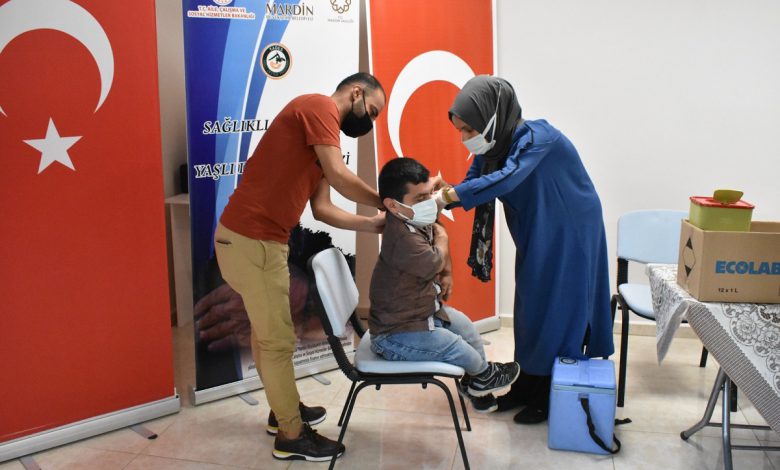 Mardin Büyükşehir Belediye çalışanları aşı oldu