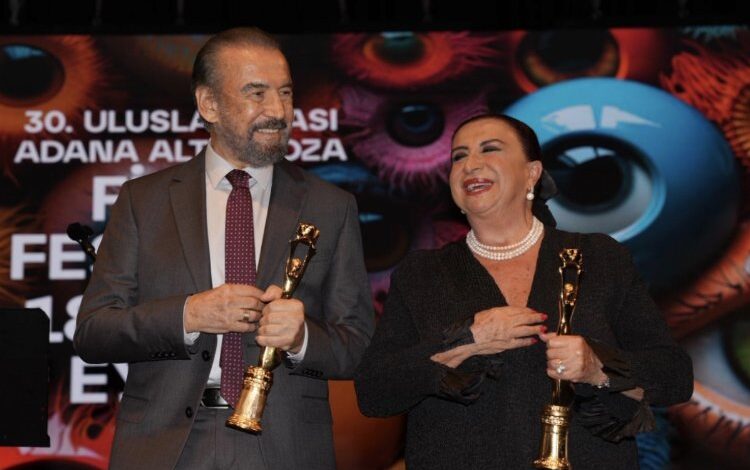 Altın Koza Onur Ödülleri Perran Kutman ve Cihan Ünal’a