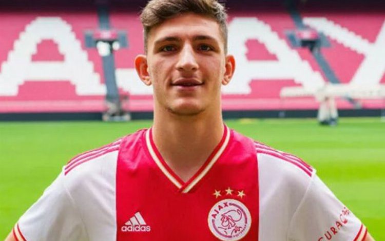 Trabzonspor’un yıldızı resmen Ajax’ta Trabzonspor’un yıldızı resmen Ajax’ta