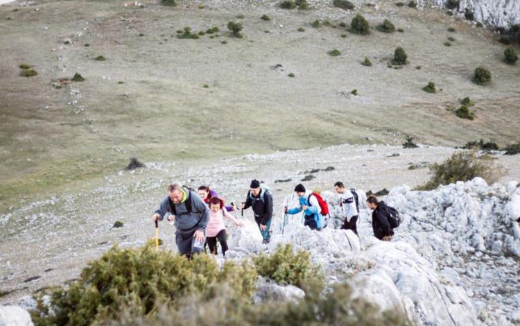 Bursa İnegöl’de dağcılık gününde dağa tırmandılar