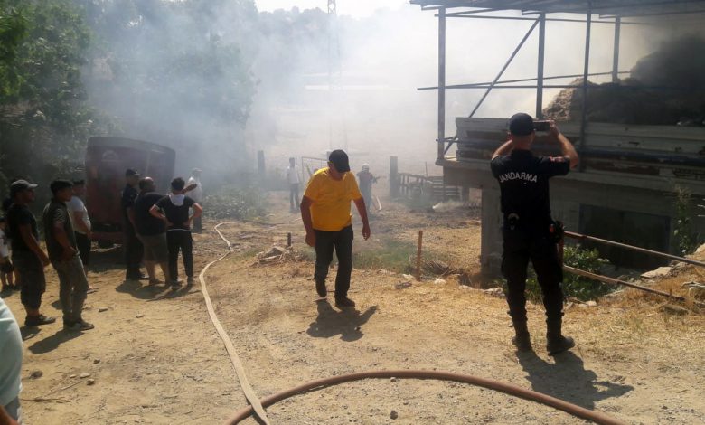 Aydın Efeler’de samanlık yangını Aydın Efeler’de samanlık yangını