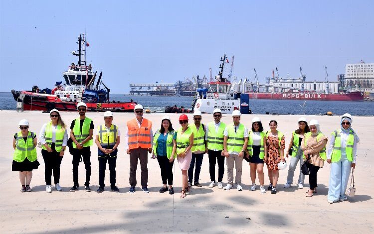 Kursiyerler sahada bilgilerini pekiştiriyor Kursiyerler sahada bilgilerini pekiştiriyor