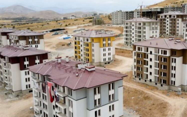 Bakan Özhaseki: Kahramanmaraş’ı kültürel dokuyu koruyarak ayağa kaldırıyoruz Bakan Özhaseki: Kahramanmaraş’ı kültürel dokuyu koruyarak ayağa kaldırıyoruz