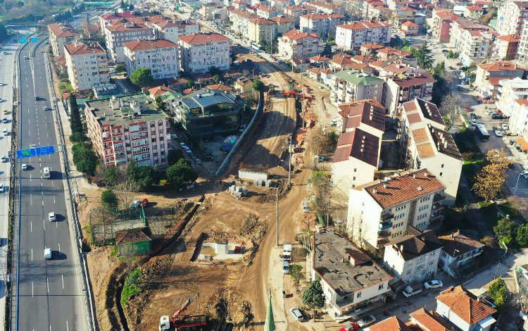 Kocaeli Kuruçeşme’de tramvay için 130 adet fore kazık çakıldı