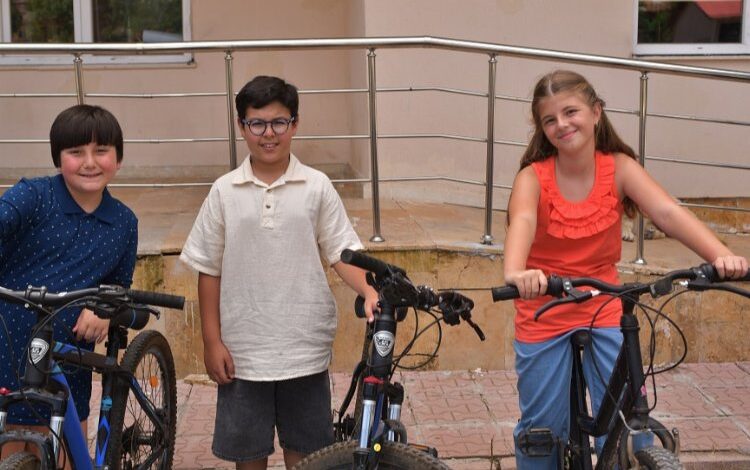 Yeni yetenek Nil, sette büyüledi Yeni yetenek Nil, sette büyüledi