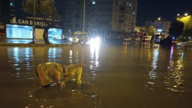 Kuvvetli yağış Mersin’i de vurdu