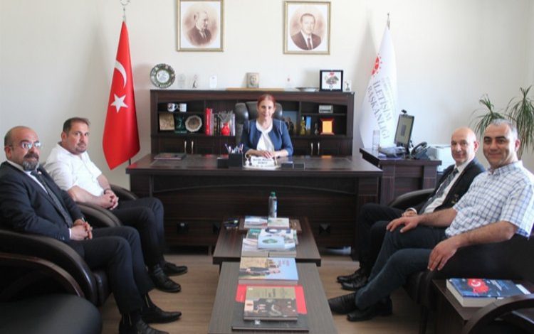 Afyon Basın Birliği’nden İletişim Başkanlığı’na nezaket ziyareti Afyon Basın Birliği’nden İletişim Başkanlığı’na nezaket ziyareti