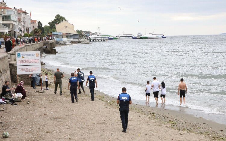 Bursa’da Mudanya Zabıtası sahil devriyesinde Bursa’da Mudanya Zabıtası sahil devriyesinde
