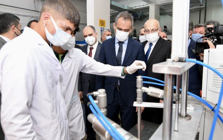 Meslek Liseleri üretimlerini yüzde 209 arttırdı Meslek Liseleri üretimlerini yüzde 209 arttırdı