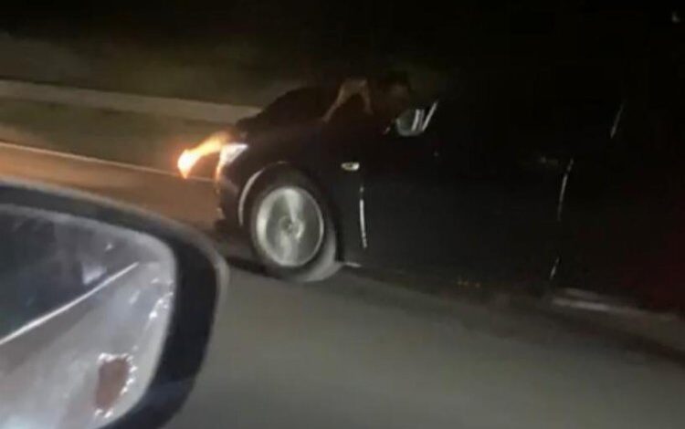 Kaçırılan oğlu için kaput üstünde kilometrelerce yol gitti