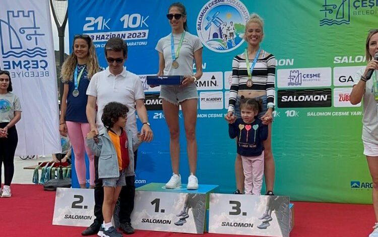 Manisalı atletler Çeşme’de kürsü yaptı