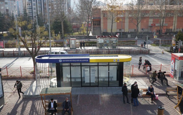 Kayseri Büyükşehir’den teknolojik ‘Özel’ duraklar Kayseri Büyükşehir’den teknolojik ‘Özel’ duraklar