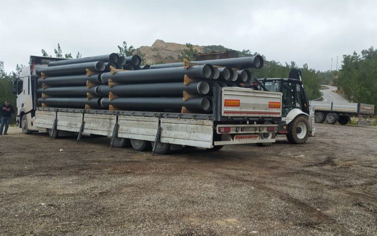 Muğla Datça’da içme suyu döşenmeye başladı Muğla Datça’da içme suyu döşenmeye başladı