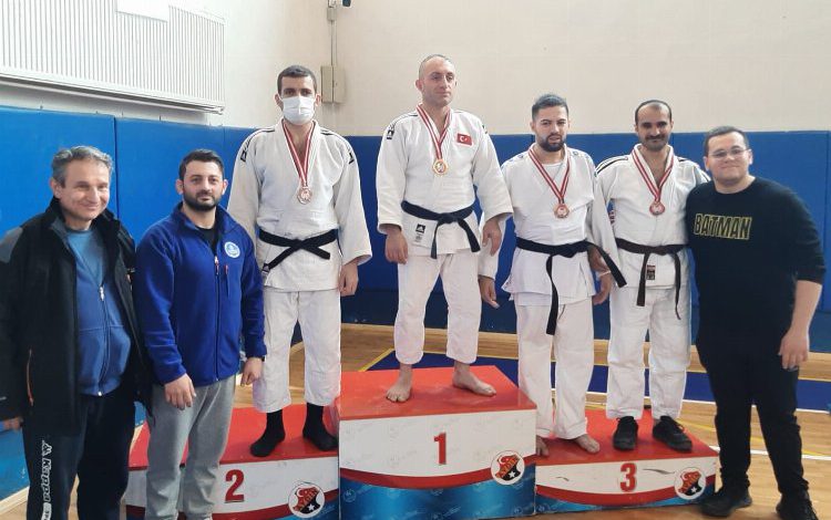 Kocaeli Kağıtspor’un engelsiz şampiyonları