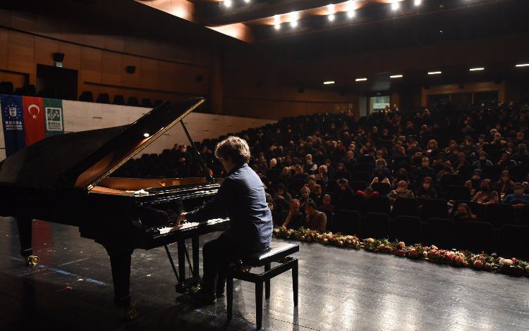 Bursa’da piyano festivali