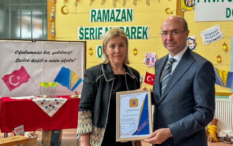 Bosna ile bağlar kuvvetleniyor… Saraybosna’da Türkçe Sınıfı açıldı Bosna ile bağlar kuvvetleniyor… Saraybosna’da Türkçe Sınıfı açıldı