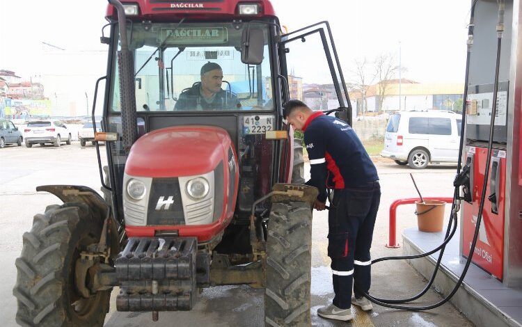 Kocaeli’de depoyu dolduran çiftçi tarlanın yolunu tutuyor