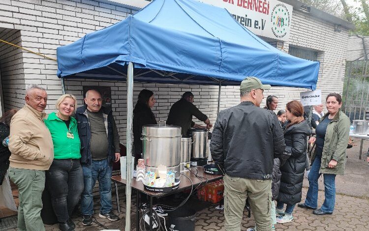 Alevi Derneği’nden ilk bahar şenliği Alevi Derneği’nden ilk bahar şenliği