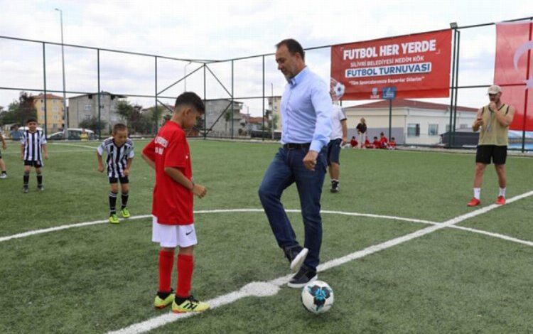 Silivri’de Gümüşyaka Spor Tesisleri’ne turnuvalı açılış