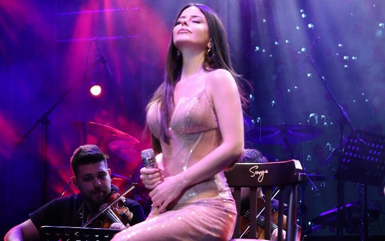 ‘Simge’li geceler sürüyor