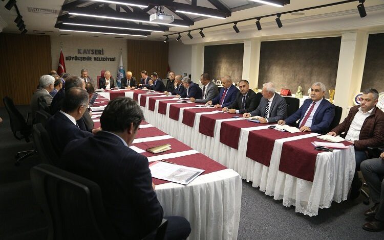 Kayseri Büyükşehir’de Kayserigaz buluşması Kayseri Büyükşehir’de Kayserigaz buluşması