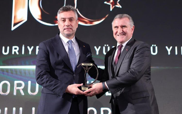 İstanbul Şile’ye ‘Spora En Fazla Yatırım Yapan Yerel Yönetim’ ödülü İstanbul Şile’ye ‘Spora En Fazla Yatırım Yapan Yerel Yönetim’ ödülü