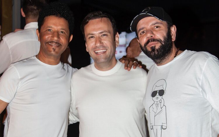 Bodrum’da ‘beyaz gece’ye ünlü akını