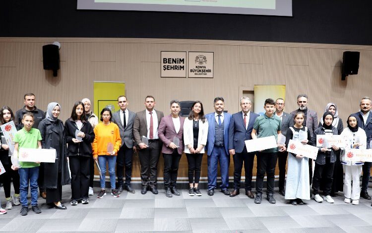 Konya Çocuk Meclisi’nde proje yarışmasının kazananları ödüllendirildi