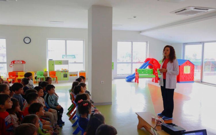 Antalya Büyükşehir’den çocuklara diş sağlığı eğitimi