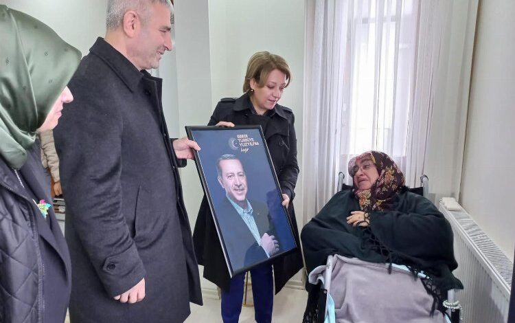 Gebze’de Cumhurbaşkanı Erdoğan sevgisi Gebze’de Cumhurbaşkanı Erdoğan sevgisi