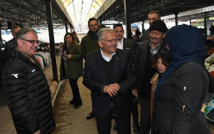 Memduh Büyükkılıç’tan Kayseri turu Memduh Büyükkılıç’tan Kayseri turu