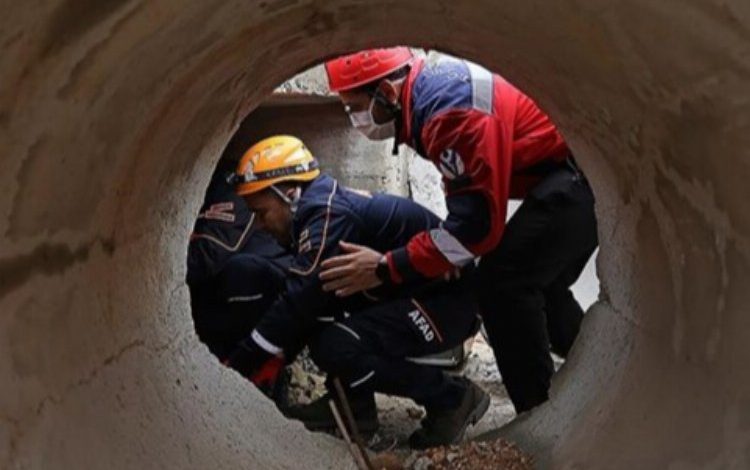 2022 afet tatbikatlarıyla geçecek… 4 Mart’ta tüm okullarda tahliye tatbikatı yapılacak 2022 afet tatbikatlarıyla geçecek… 4 Mart’ta tüm okullarda tahliye tatbikatı yapılacak