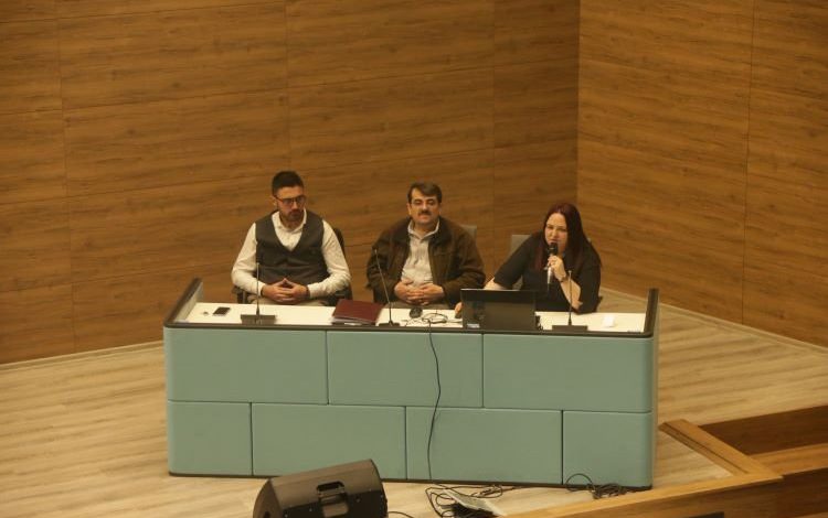 Kütahya’da ev ve süs hayvanı satışı yapacaklara yönelik eğitim semineri düzenlendi Kütahya’da ev ve süs hayvanı satışı yapacaklara yönelik eğitim semineri düzenlendi