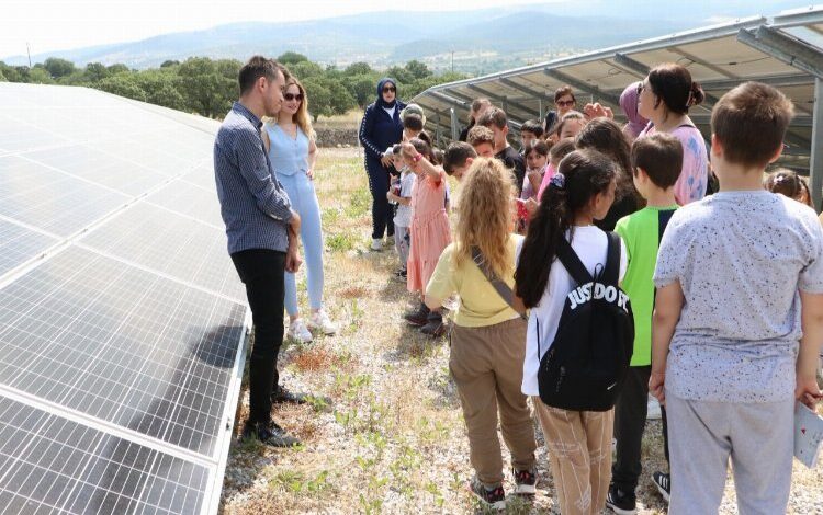 Manisa’da öğrencilere yerinde ‘enerji’ dersi