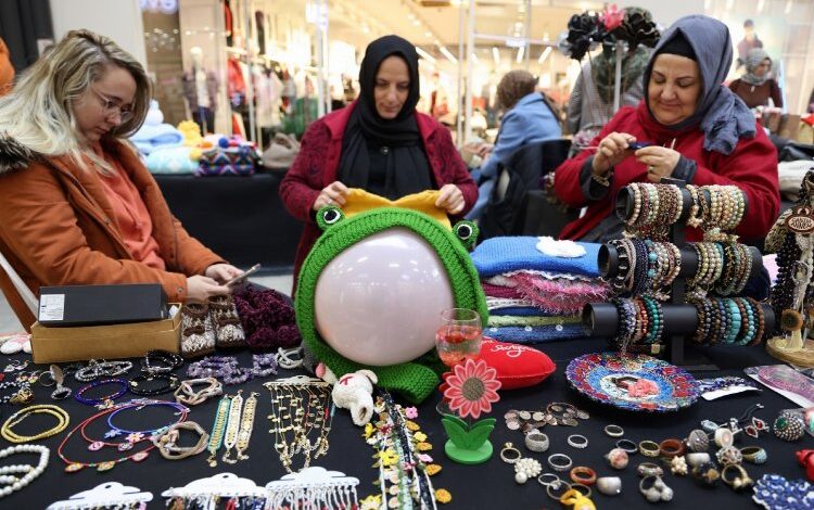 Kadın girişimciler üretmekten ve kazanmaktan memnun Kadın girişimciler üretmekten ve kazanmaktan memnun