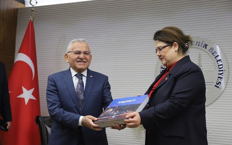 Kayseri kentini kitapla tanıtacak Kayseri kentini kitapla tanıtacak