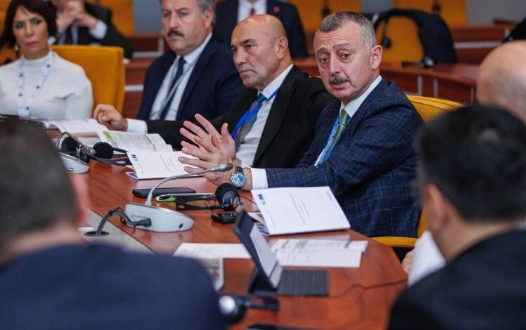 Başkan Büyükakın, Fransa’dan tüm Avrupa’ya seslendi Başkan Büyükakın, Fransa’dan tüm Avrupa’ya seslendi