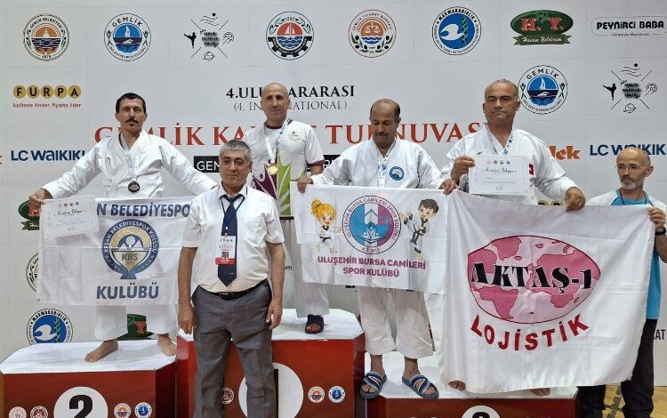 Keşanlı karatecilerden Gemlik derecesi Keşanlı karatecilerden Gemlik derecesi