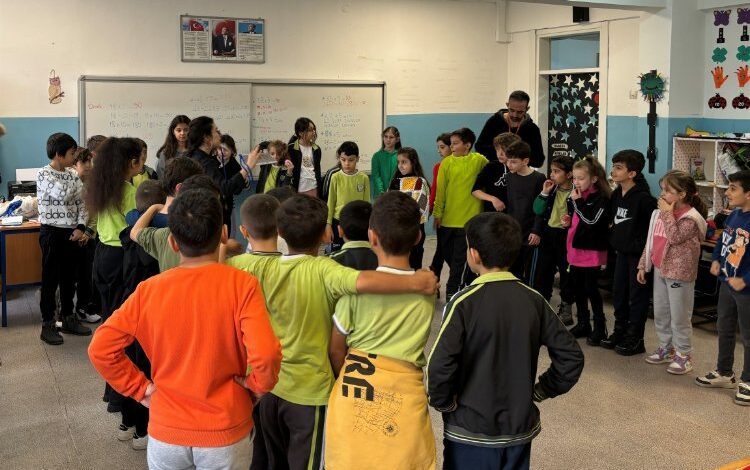 Çocuklar interaktif yöntemle sıfır atığı öğreniyor