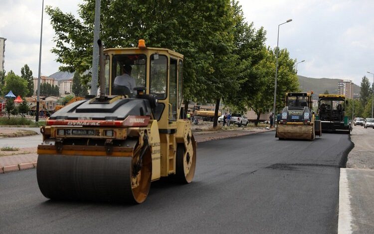 Kayseri Melikgazi asfalt çalışmalarını hızlandırdı