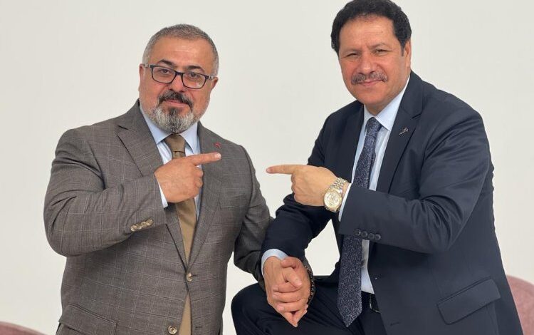 İki ünlü türkücüden dikkat çekici düet