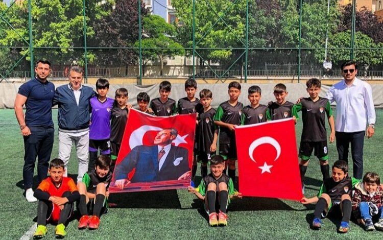 1453 Fatih yetenekli çocukları arıyor 1453 Fatih yetenekli çocukları arıyor