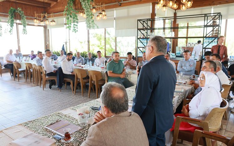 Kayseri Talas’ta istişare toplantısı Kayseri Talas’ta istişare toplantısı