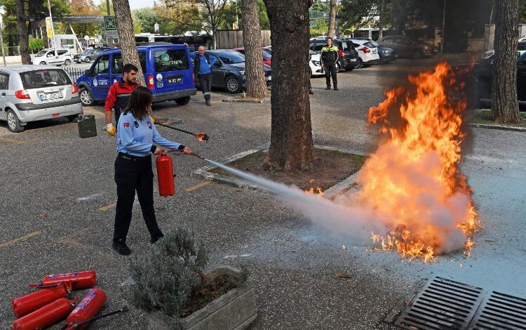 Bursa Osmangazi Belediyesi’nde yangın tatbikatı