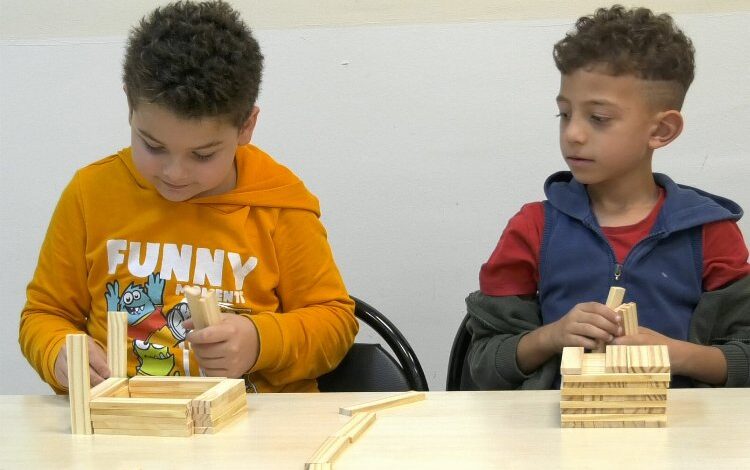 Kocaeli’nde işitme engelli çocuklara ‘Akıl Oyunları’ eğitimi