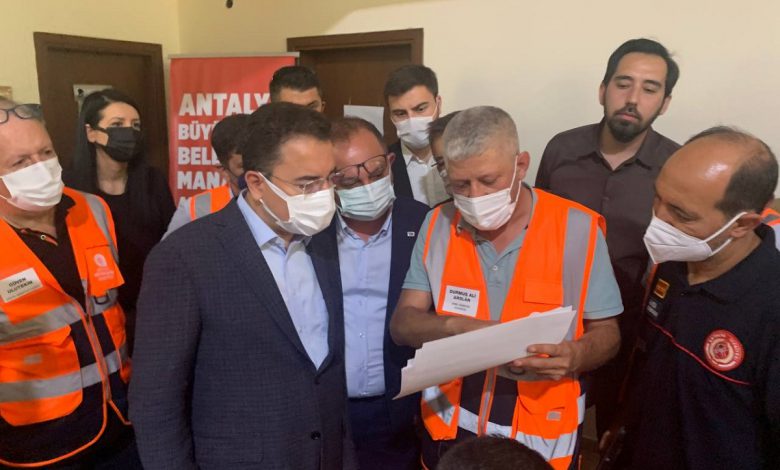 Ali Babacan afet bölgesinde
